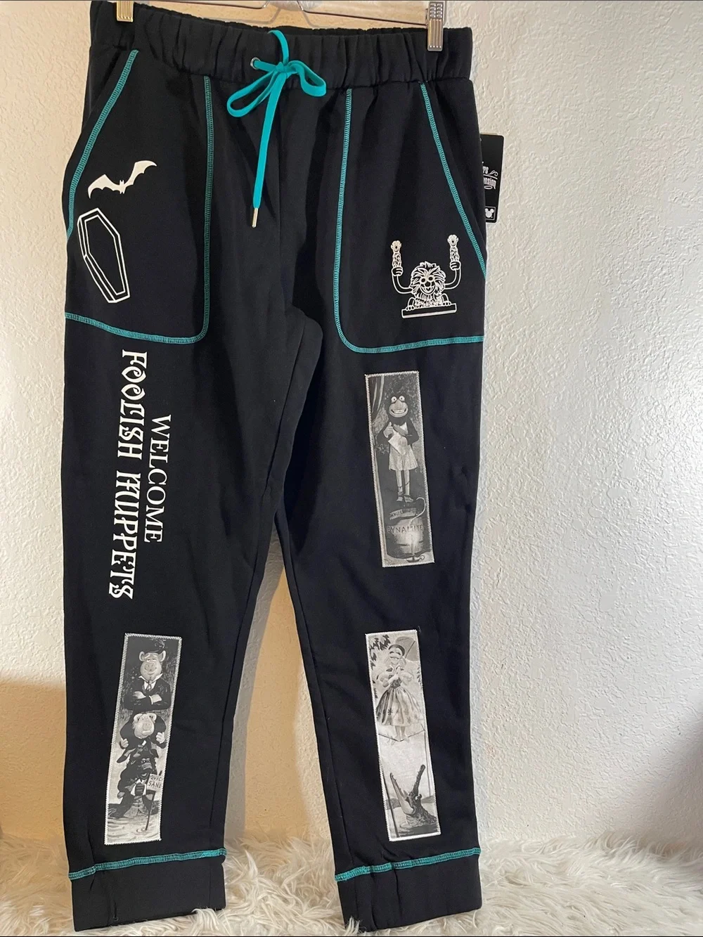 Our Universe Disney Muppets Haunted Mansion Patches Jogger Sweatpants Pockets M